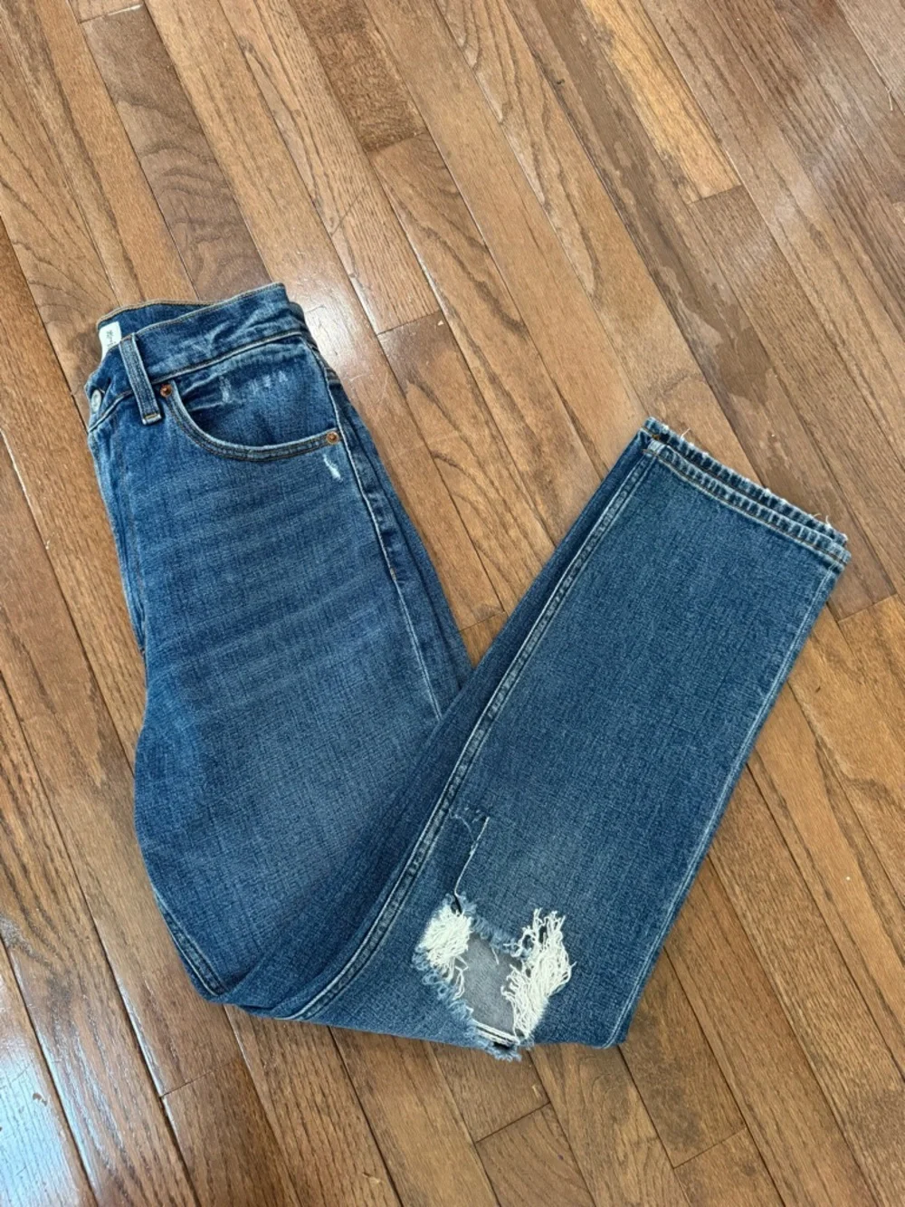Abercrombie & Fitch Women's The Ankle Straight Ultra High Rise Jeans